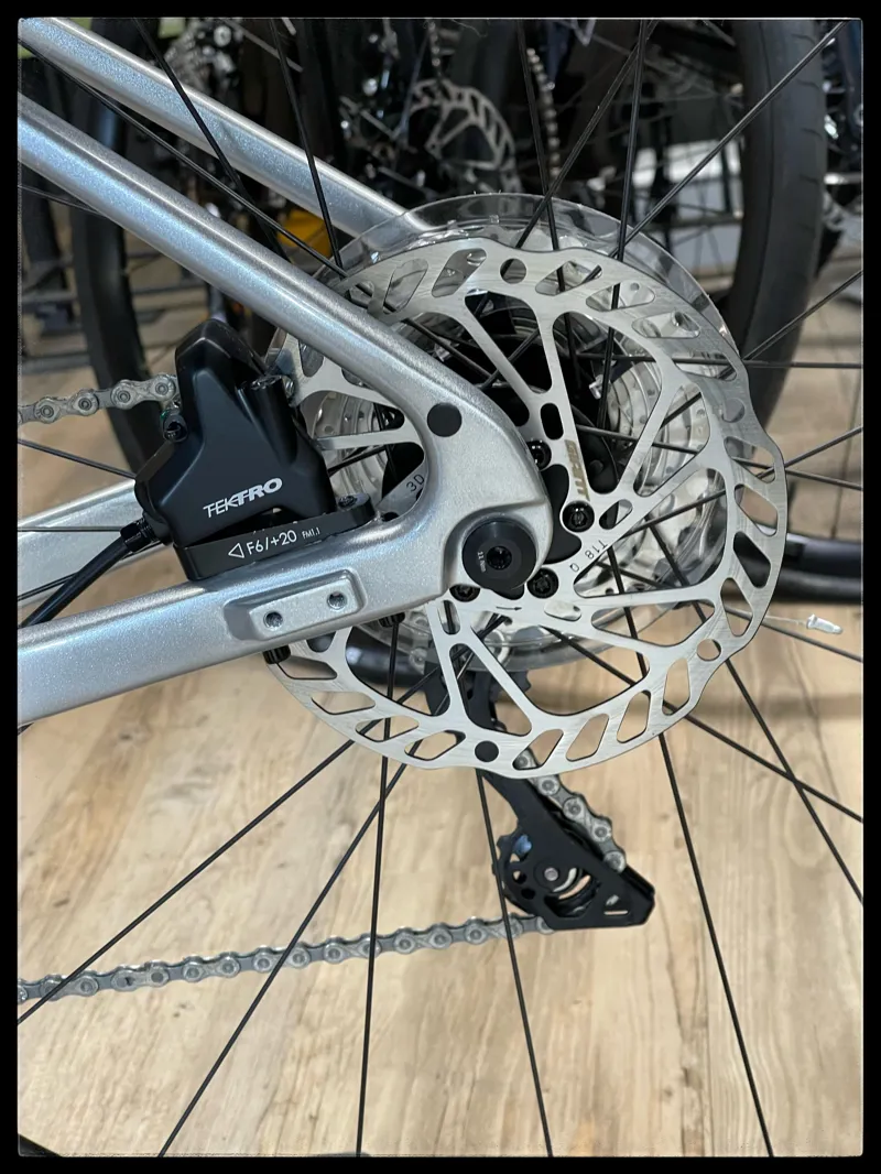 Giant FastRoad AR Advanced 1 M-Large Silver 2023-6